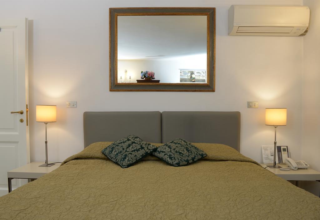 Trentatre Bed & Breakfast 5*